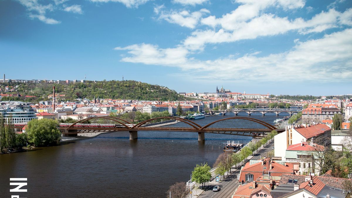 Zveřejnili návrh nového mostu přes Vltavu. Podaří se přesvědčit památkáře?